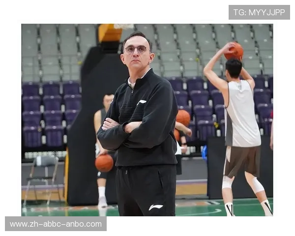 乌戈透露新战术尝试保持健康全力冲刺最佳排名